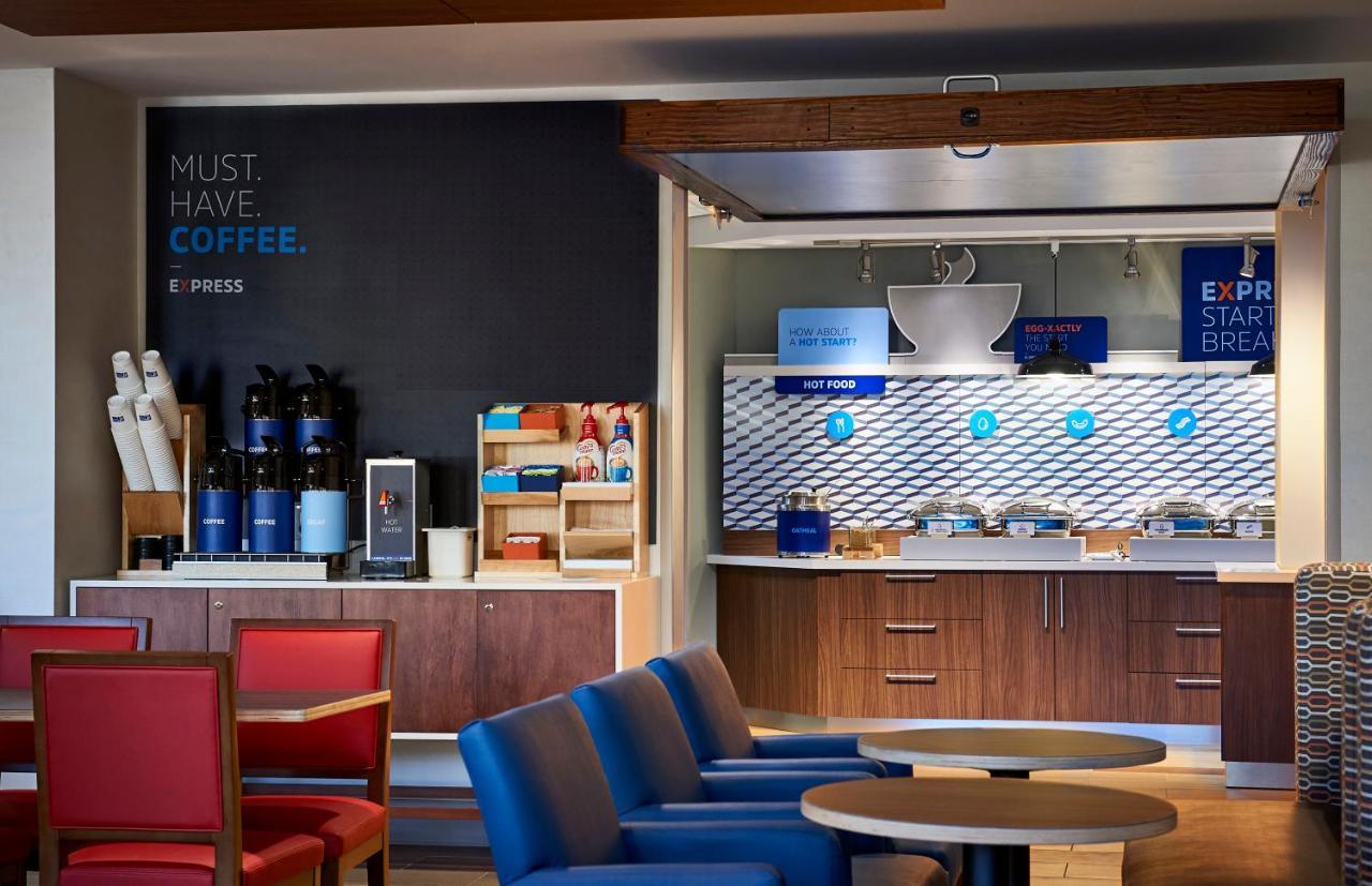 Holiday Inn Express & Suites - Asheboro By Ihg Luaran gambar