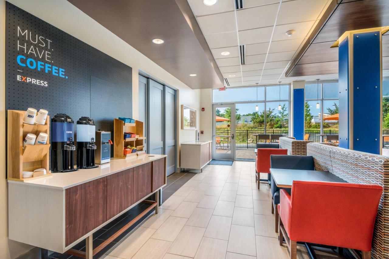 Holiday Inn Express & Suites - Asheboro By Ihg Luaran gambar