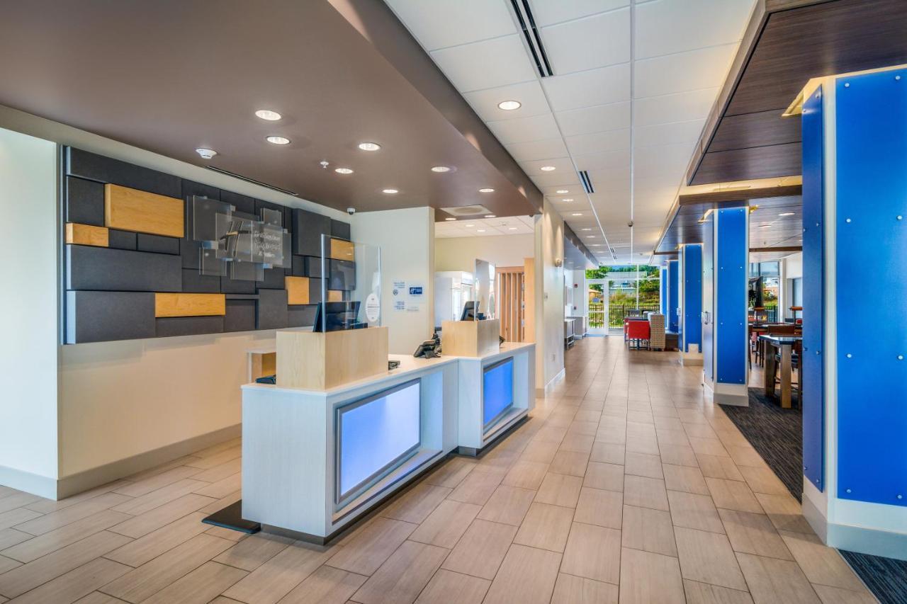 Holiday Inn Express & Suites - Asheboro By Ihg Luaran gambar