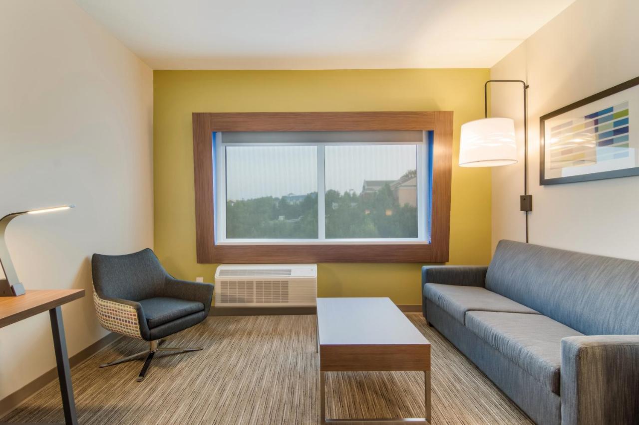 Holiday Inn Express & Suites - Asheboro By Ihg Luaran gambar