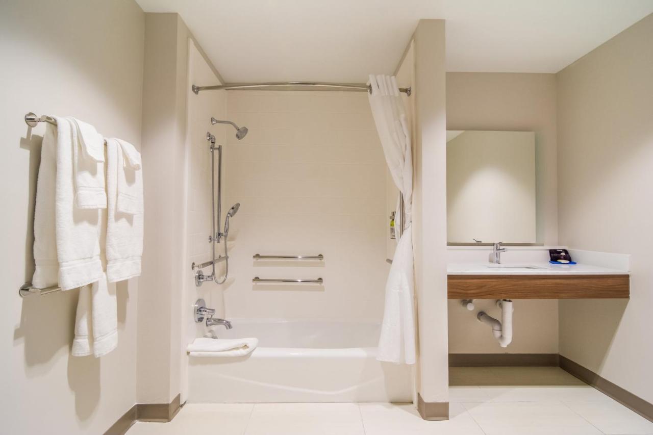 Holiday Inn Express & Suites - Asheboro By Ihg Luaran gambar